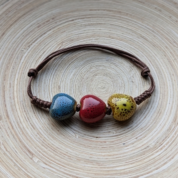 Glazed Ceramic Hearts Adjustable Bracelet - Picture 2 of 4